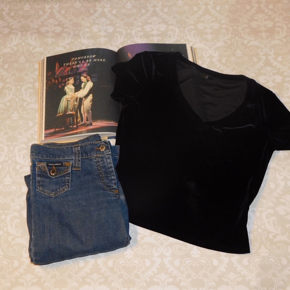 Tops - Crushed Velvet Black Crop Top